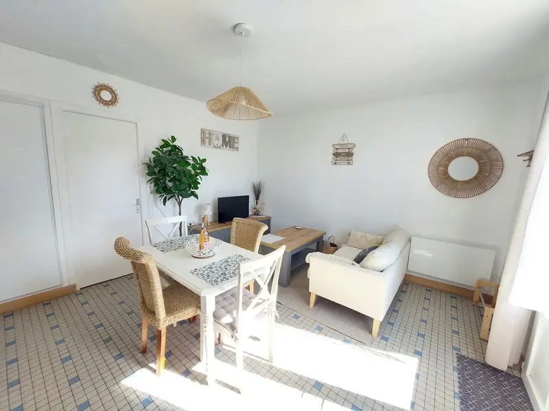 cottage image